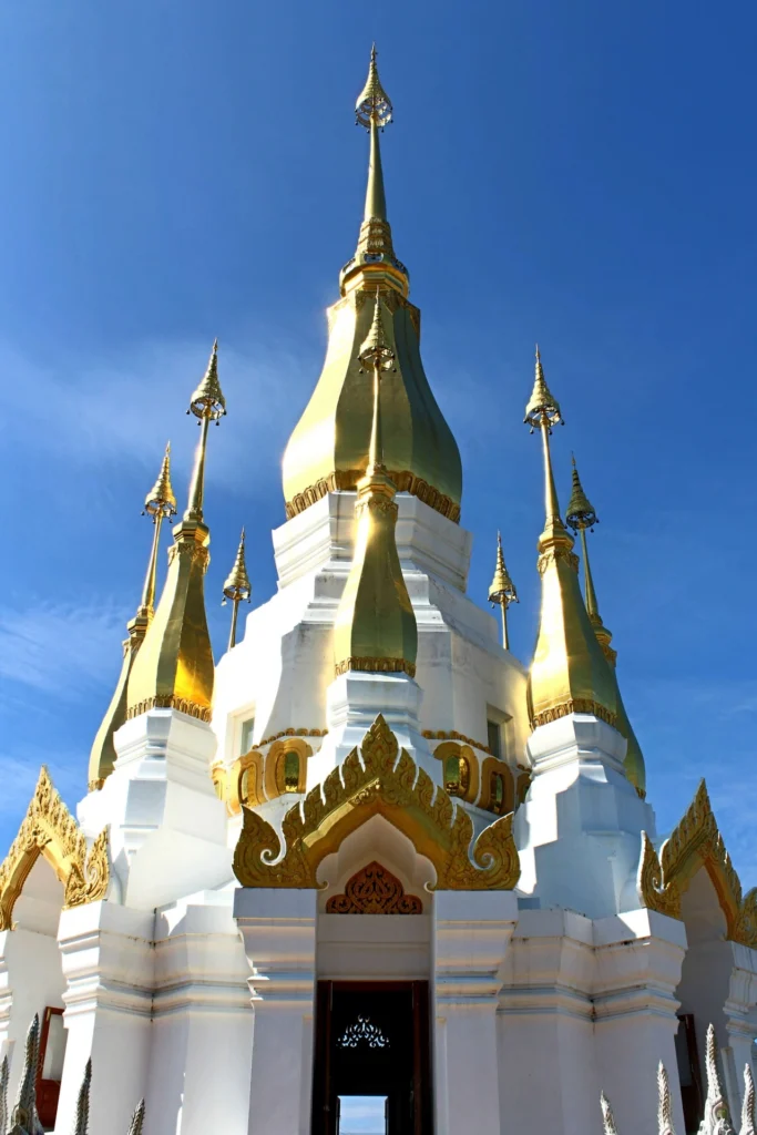 Wat Tham Khuha Sawan